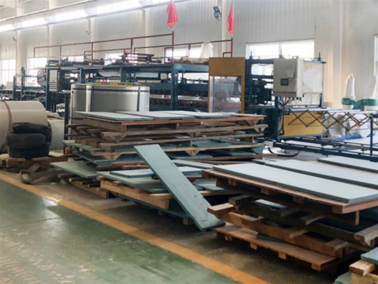 機制彩鋼板生產設備